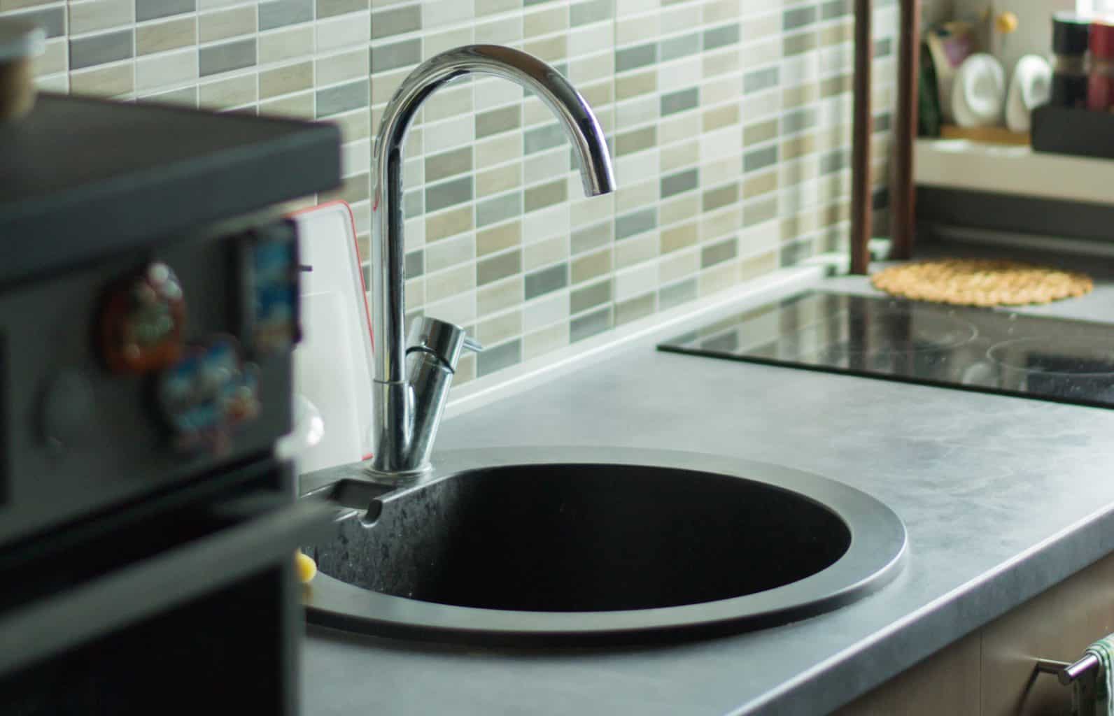 How to Clean an Acrylic Sink? CleanerWiki