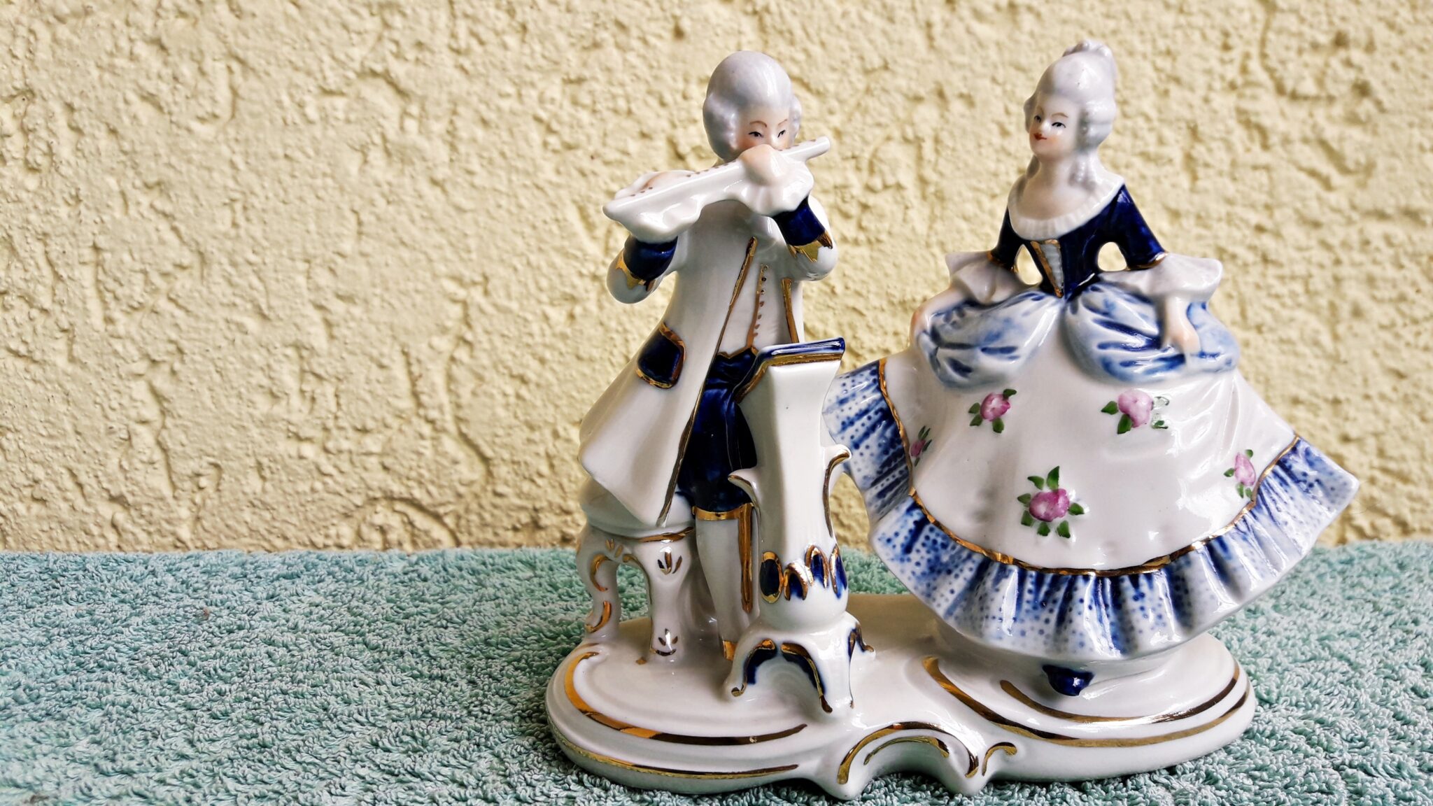 How to Clean Porcelain Figurines CleanerWiki