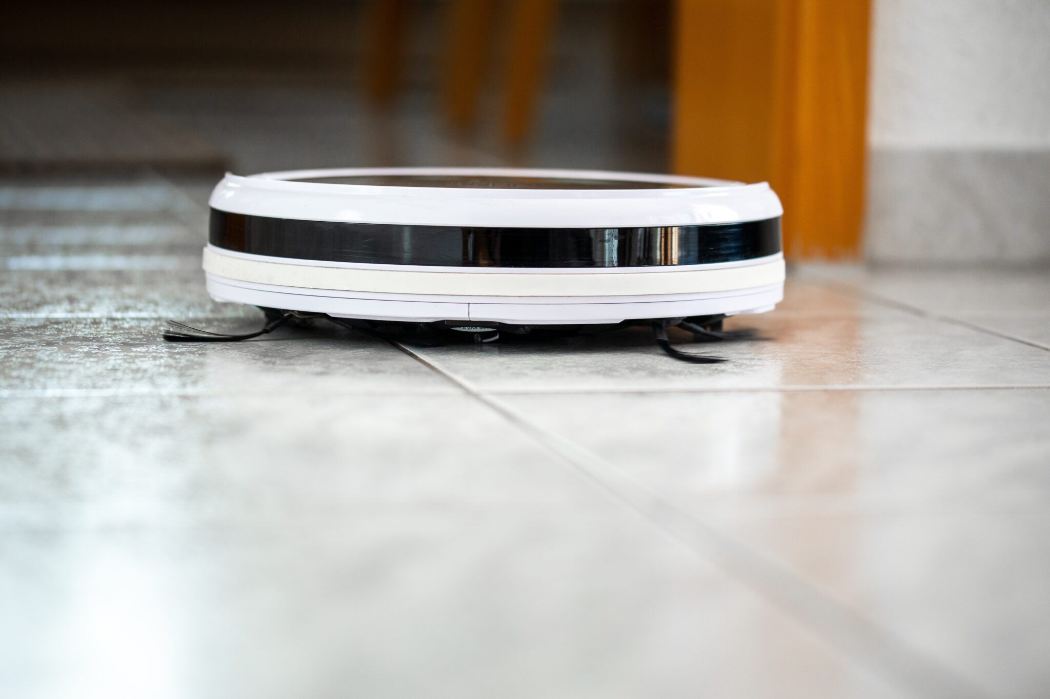 how-to-clean-roomba-side-wheels-cleanerwiki