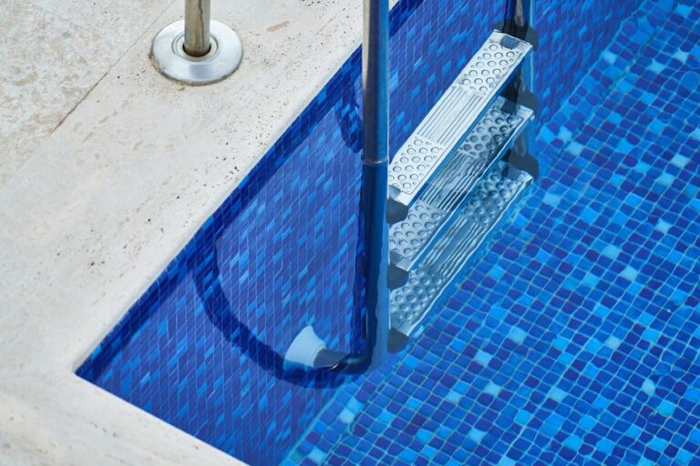 How to Clean Pool Tiles With a Pressure Washer CleanerWiki