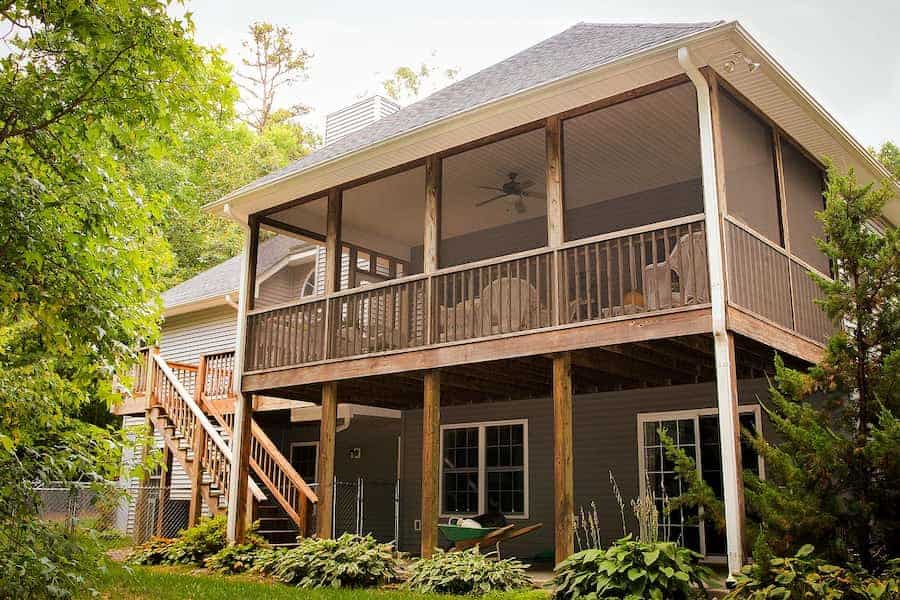 Screened back porch