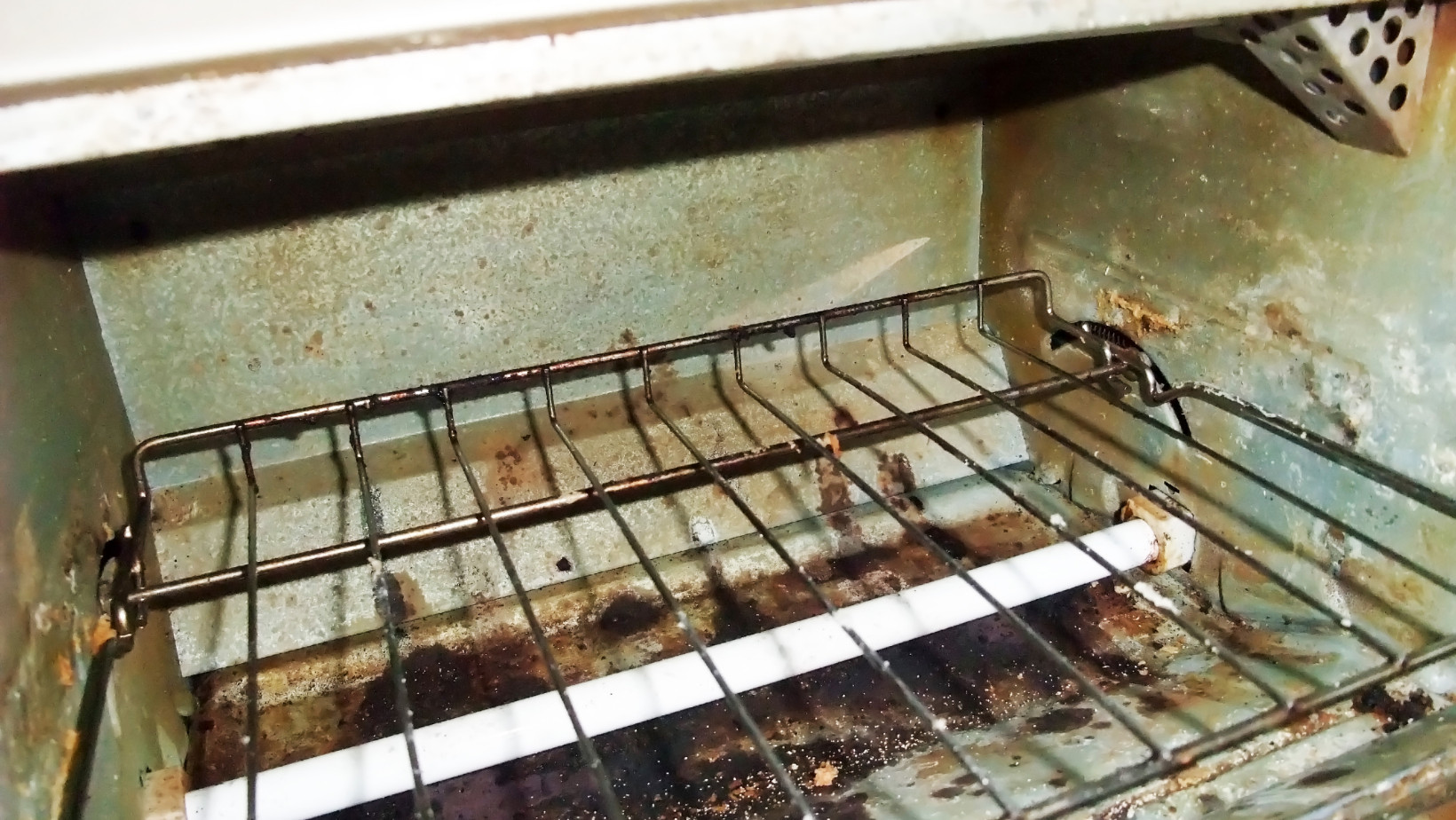 How To Clean a Toaster Oven CleanerWiki