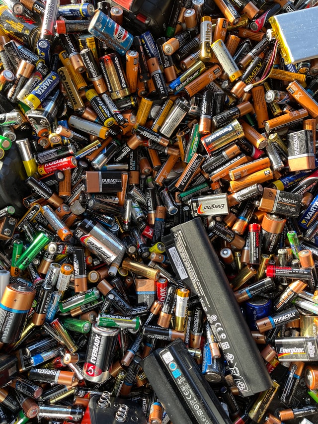 how to clean battery corrosion in toys